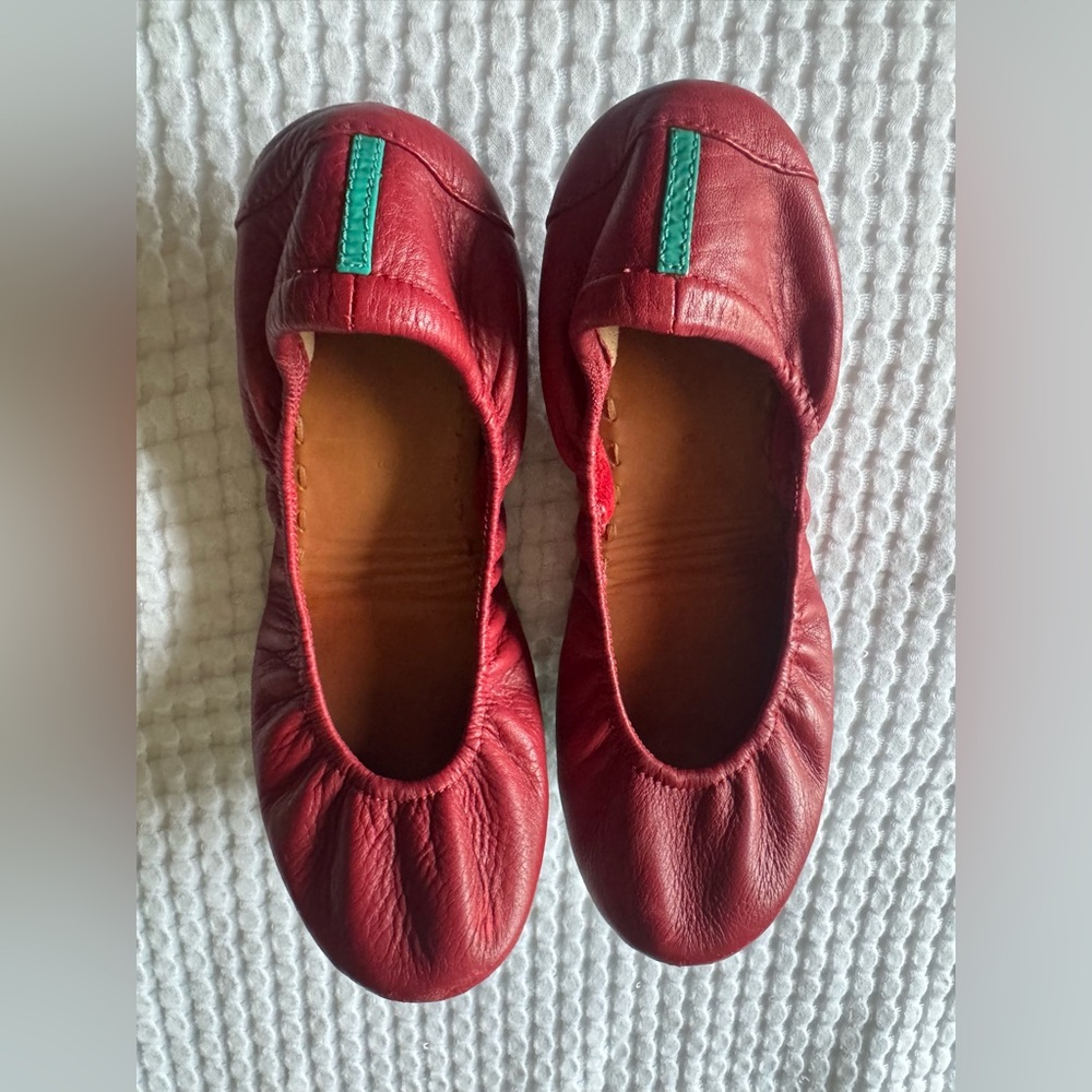 Tieks women Red Leather Ballet Flats with Green Accent
